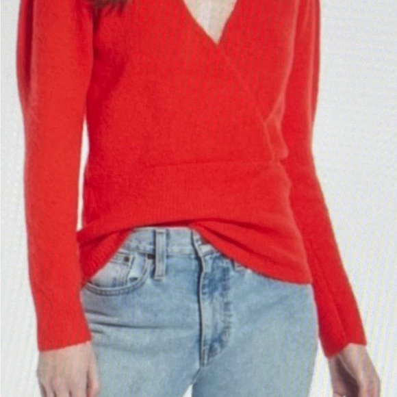 Something Navy Sweater 🌸🌸 - Picture 2 of 8